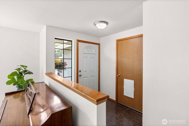 511 Kloshe Way, La Conner, WA 98257