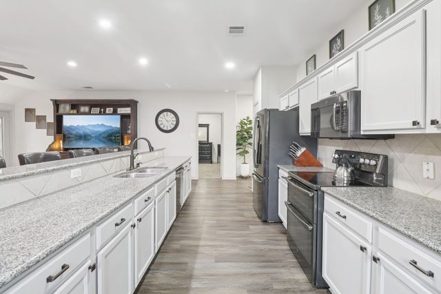 202 Southview Drive, Fate, TX 75189