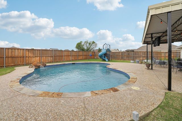 202 Southview Drive, Fate, TX 75189