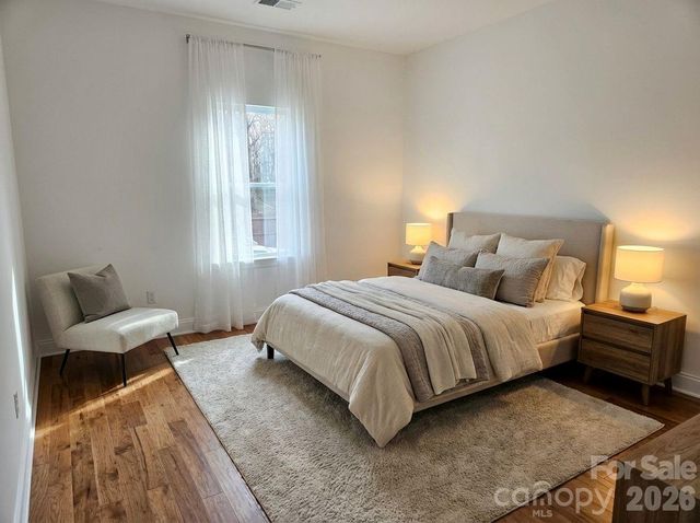 1820 N Hewitt Avenue, Newton, NC 28658