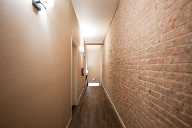 210 E Washington Avenue C, Navasota, TX 77868