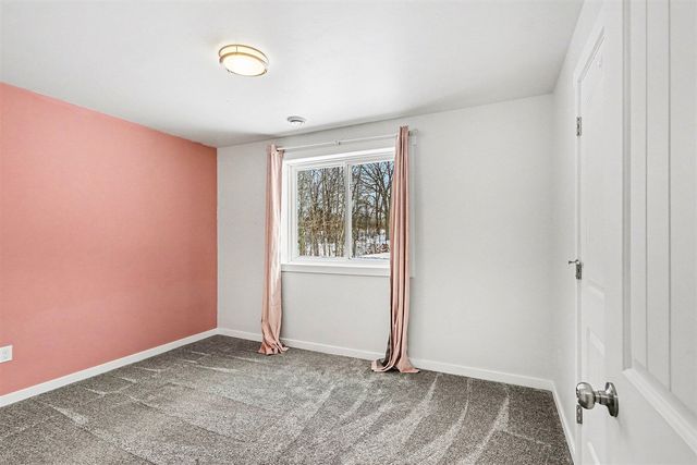 75603 Ridgeway Drive, Lawton, MI 49065