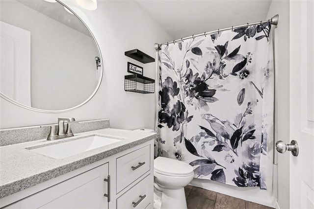 75603 Ridgeway Drive, Lawton, MI 49065