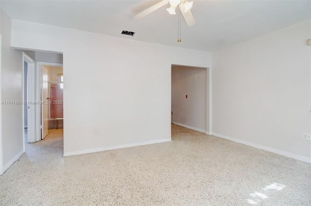 21 NW 32 COURT, Miami, FL 33125