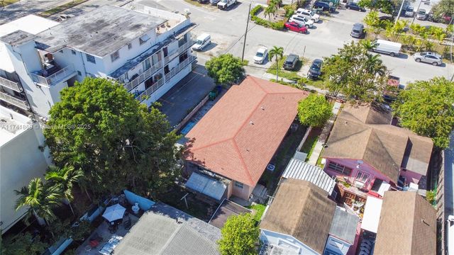 21 NW 32 COURT, Miami, FL 33125