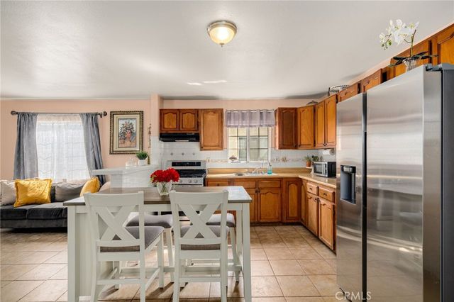 180 E 67th Street, Long Beach, CA 90805