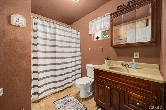 180 E 67th Street, Long Beach, CA 90805