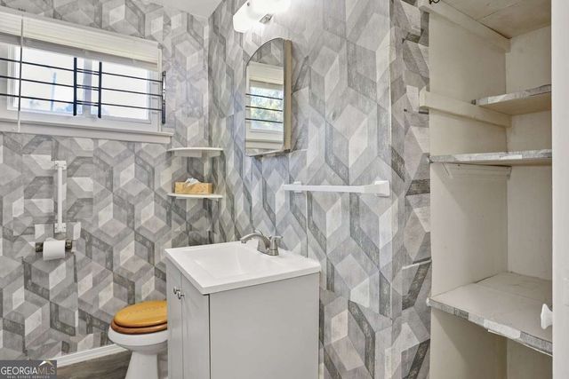 2444 E 39Th Street, Savannah, GA 31404