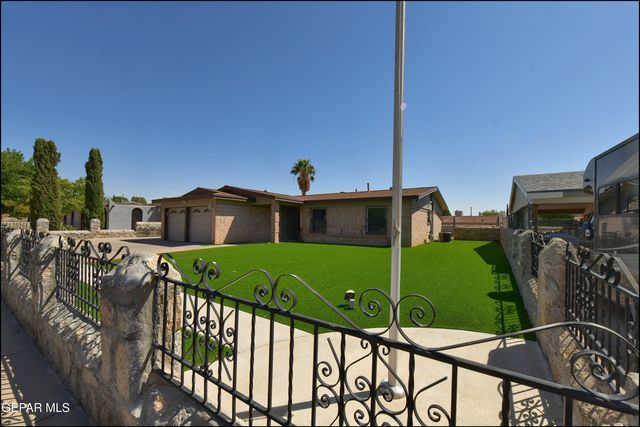 10608 CAPTAIN VALTR Street, El Paso, TX 79924