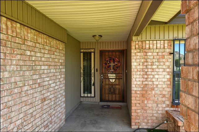 10608 CAPTAIN VALTR Street, El Paso, TX 79924