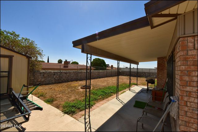 10608 CAPTAIN VALTR Street, El Paso, TX 79924