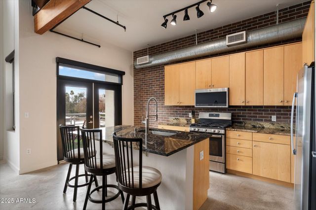 914 E OSBORN Road 212, Phoenix, AZ 85014