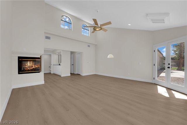 2880 Casey Drive, Las Vegas, NV 89120