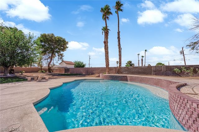 2880 Casey Drive, Las Vegas, NV 89120