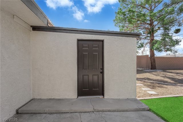 2880 Casey Drive, Las Vegas, NV 89120