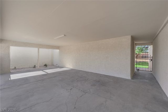 2880 Casey Drive, Las Vegas, NV 89120