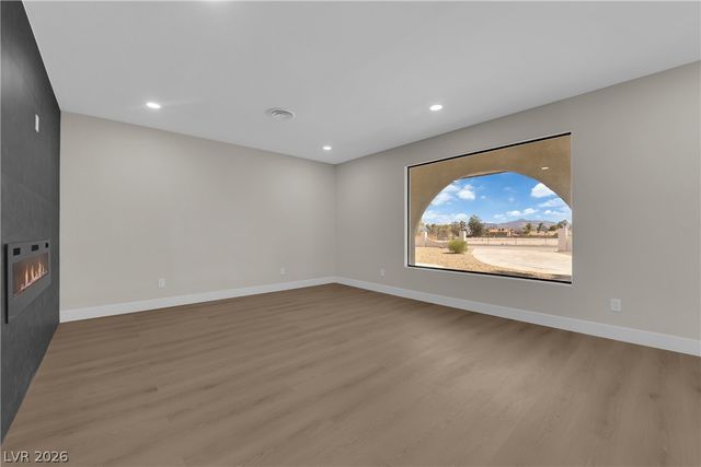 2880 Casey Drive, Las Vegas, NV 89120