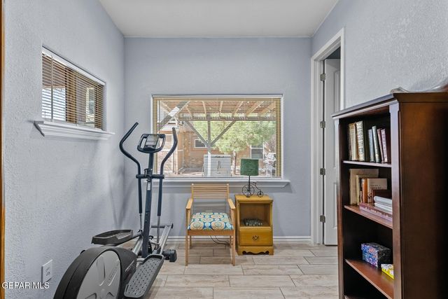 13130 SHAPLEIGH Place, Clint, TX 79836