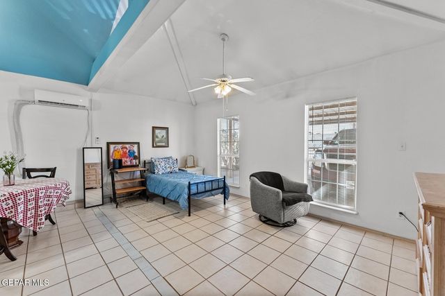 13130 SHAPLEIGH Place, Clint, TX 79836