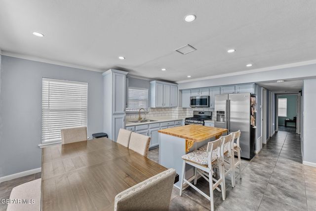 13130 SHAPLEIGH Place, Clint, TX 79836