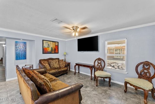 13130 SHAPLEIGH Place, Clint, TX 79836