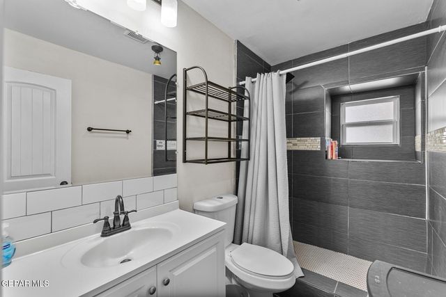 13130 SHAPLEIGH Place, Clint, TX 79836