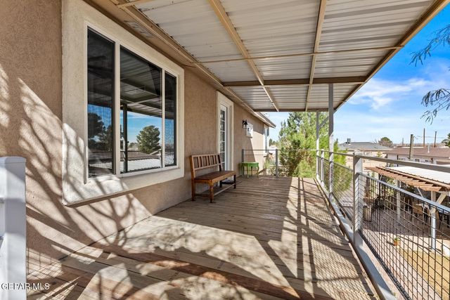 13130 SHAPLEIGH Place, Clint, TX 79836