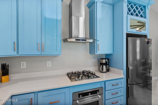 13130 SHAPLEIGH Place, Clint, TX 79836