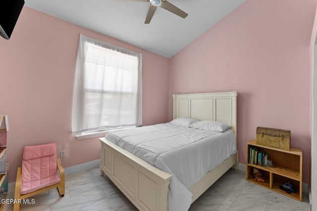 13130 SHAPLEIGH Place, Clint, TX 79836