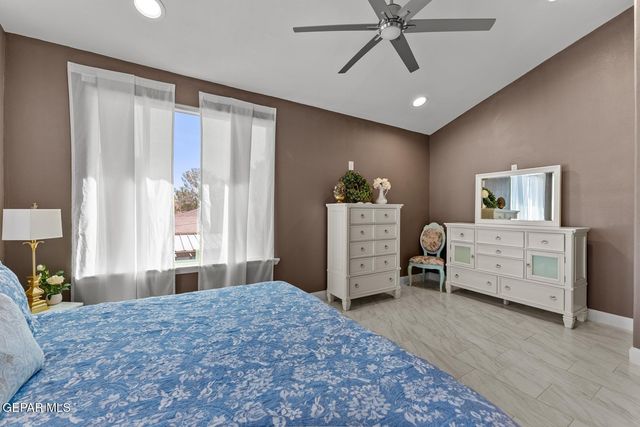 13130 SHAPLEIGH Place, Clint, TX 79836