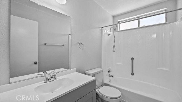 10060 Hillsborough Lane, Riverside, CA 92503