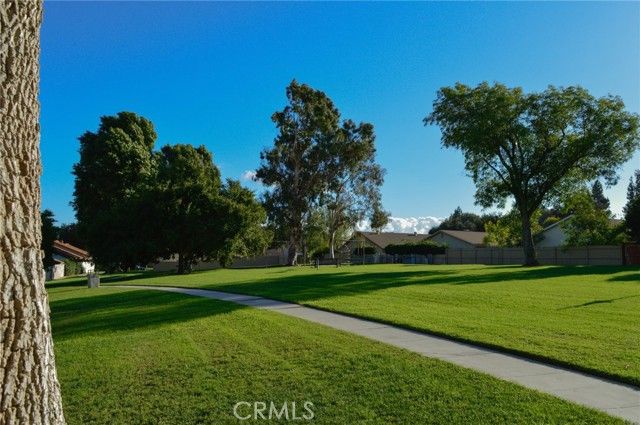 10060 Hillsborough Lane, Riverside, CA 92503