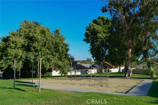 10060 Hillsborough Lane, Riverside, CA 92503