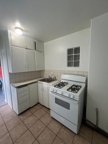 344 Tennessee Street NE B, Albuquerque, NM 87108