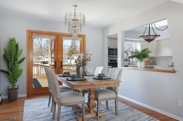 372 Willow Way, Clark Twp., NJ 07066