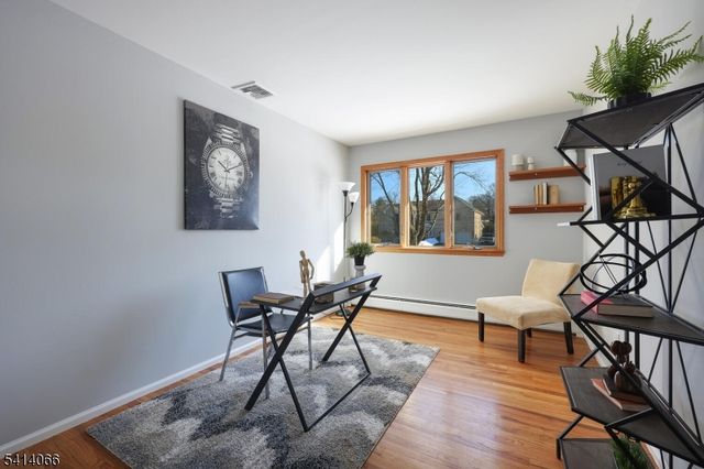 372 Willow Way, Clark Twp., NJ 07066