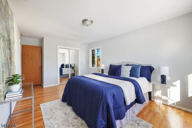 372 Willow Way, Clark Twp., NJ 07066