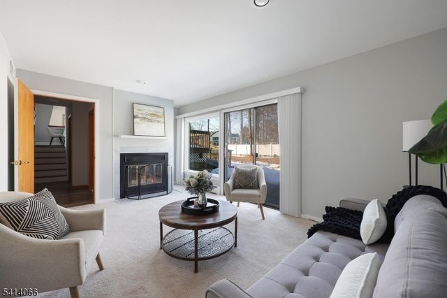 372 Willow Way, Clark Twp., NJ 07066