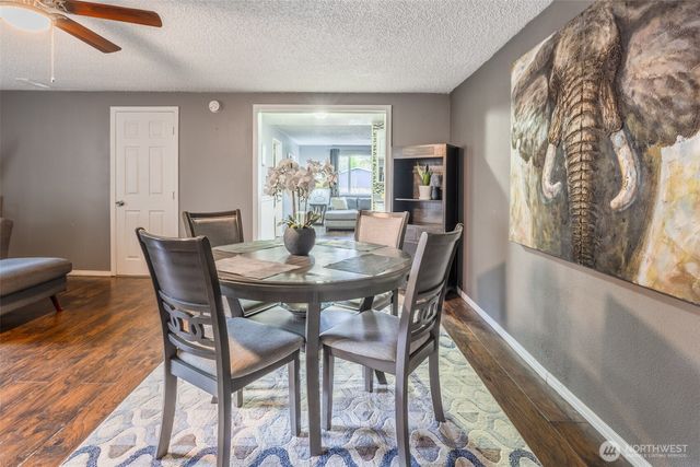 32916 26th Avenue SW, Federal Way, WA 98023