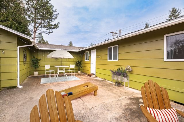 32916 26th Avenue SW, Federal Way, WA 98023