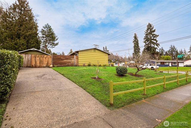 32916 26th Avenue SW, Federal Way, WA 98023