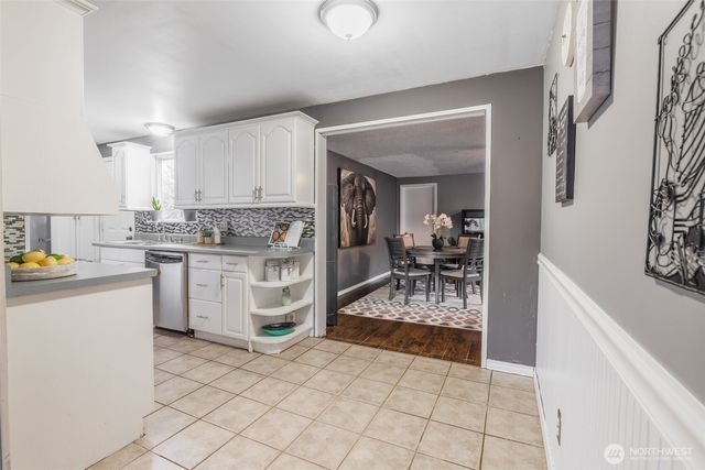 32916 26th Avenue SW, Federal Way, WA 98023