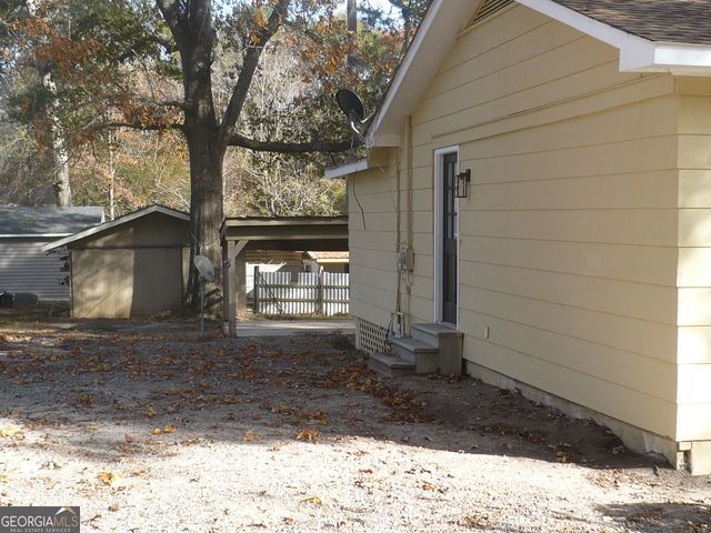 92 West Valley Drive, Fort Valley, GA 31030