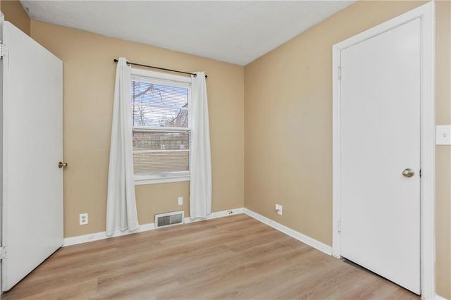 8513 Blue Ridge Boulevard, Kansas City, MO 64138