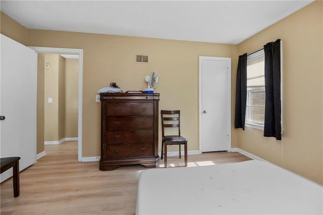 8513 Blue Ridge Boulevard, Kansas City, MO 64138