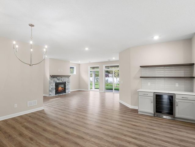 17721 Everest Avenue, Lakeville, MN 55044