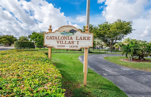 14271 Kendale Lakes Cir, Miami, FL 33183