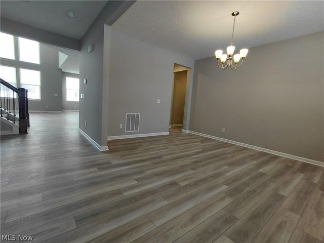 3777 Golden Wood Way, Green, OH 44685