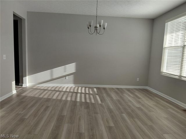 3777 Golden Wood Way, Green, OH 44685