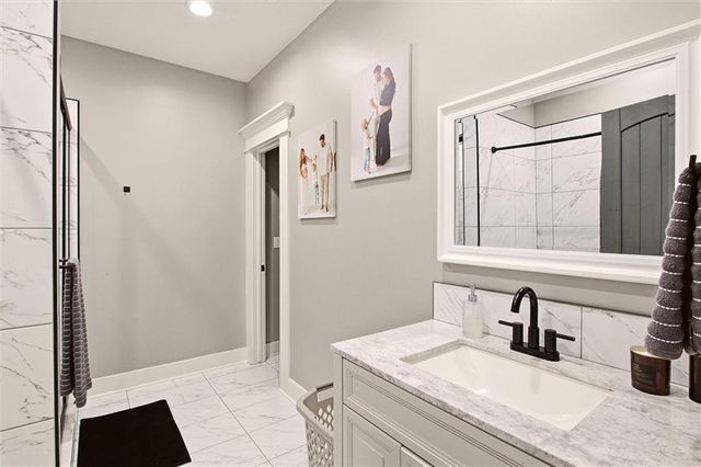 5005 WELBORN Lane, Kansas City, KS 66104